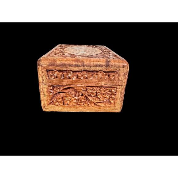 Vintage Wooden Hand Carved Brass Inlay India Sheesham Trinket Jewelry Hinged Box - Picture 5 of 9